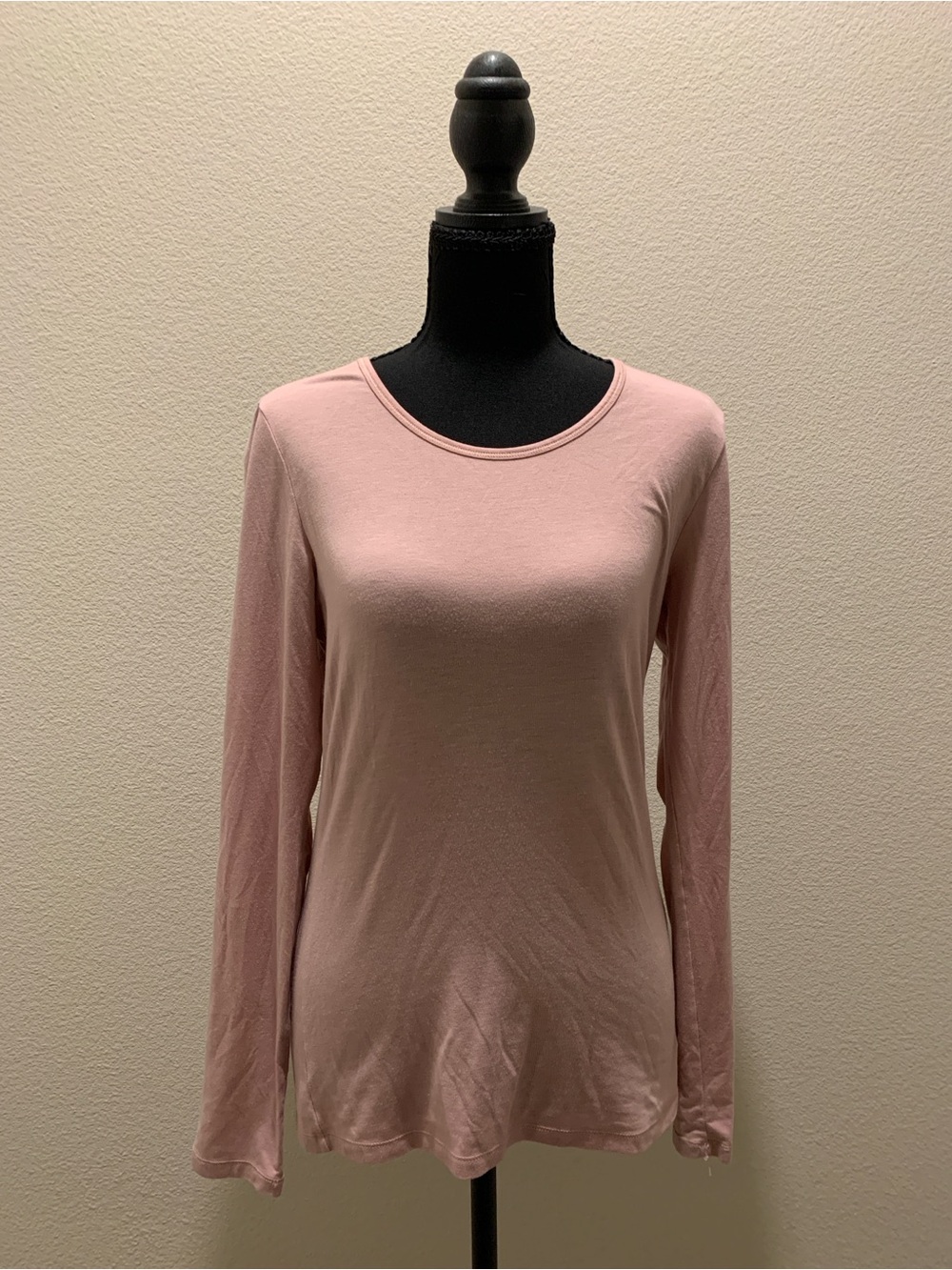 Fabletics Long Sleeve Crewneck Top - Light Blush Pink (Size M)